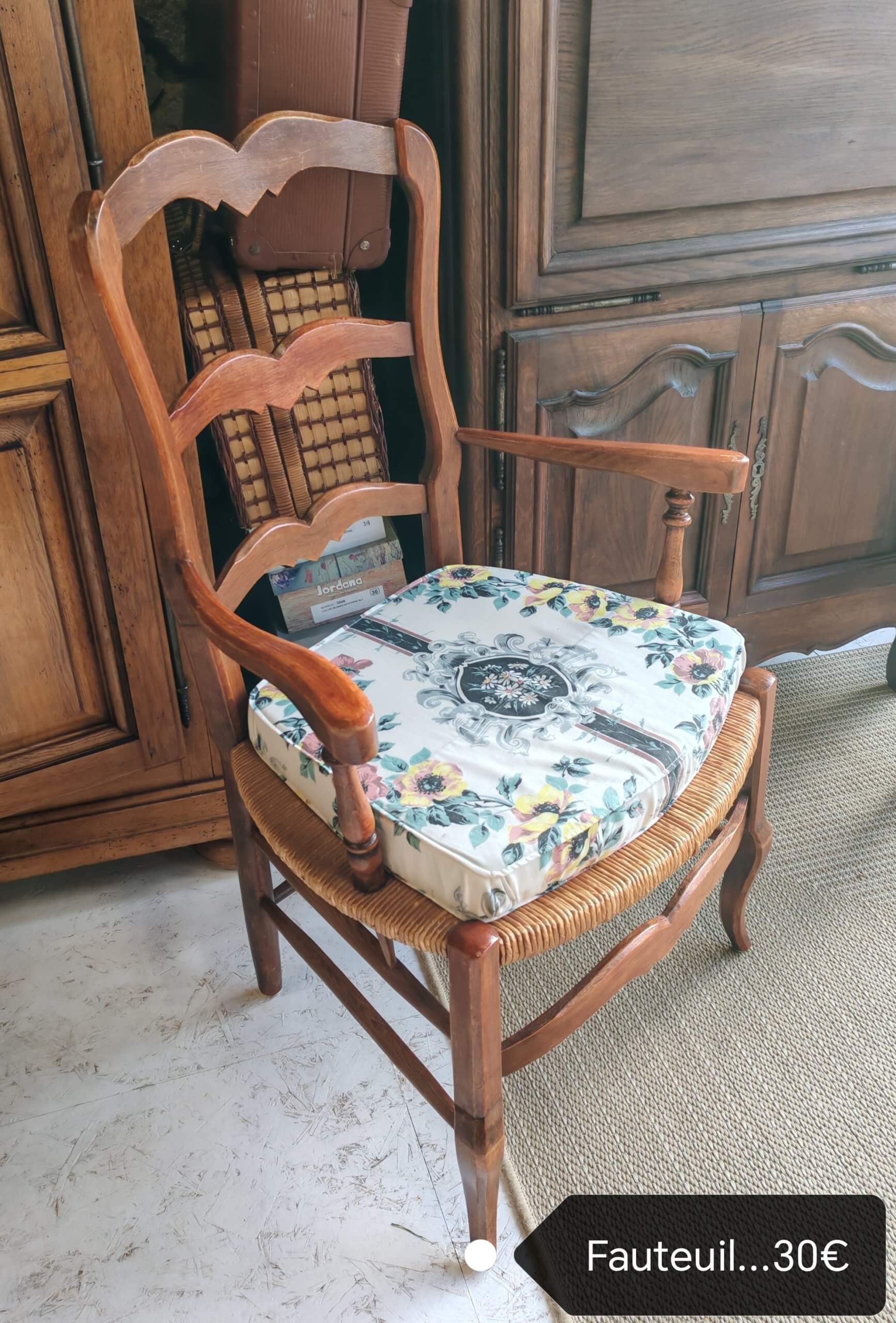 fauteuil avec assise en paille